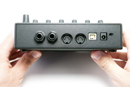 MicroMonsta - Image 2
